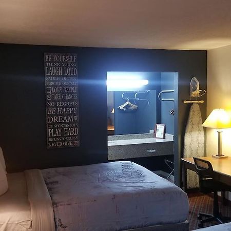 Hotel King Bed Hotel Room 114 Booking Stillwater Ngoại thất bức ảnh
